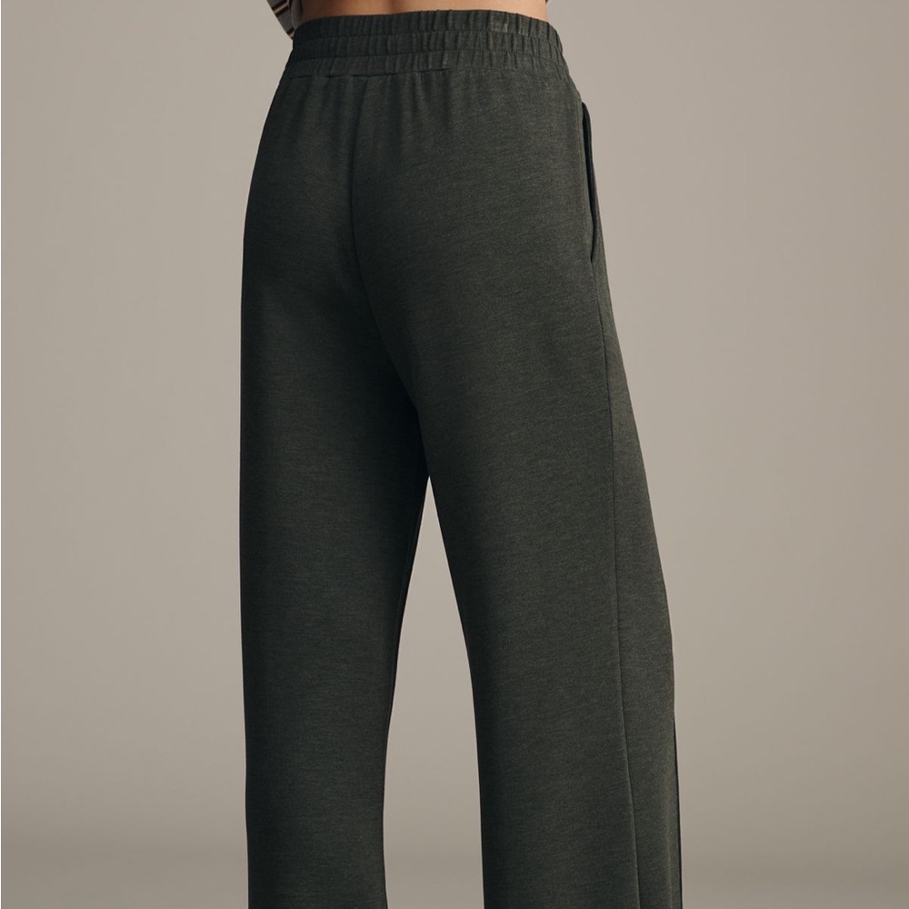 Varley The Wide Leg Pant 28” - Picture 6 of 7